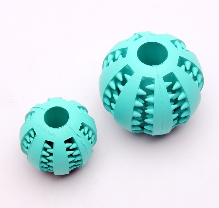 Hard Rubber Chew Toys Ball Dog Treat Chew Toys For Dog Teeth Cleaning